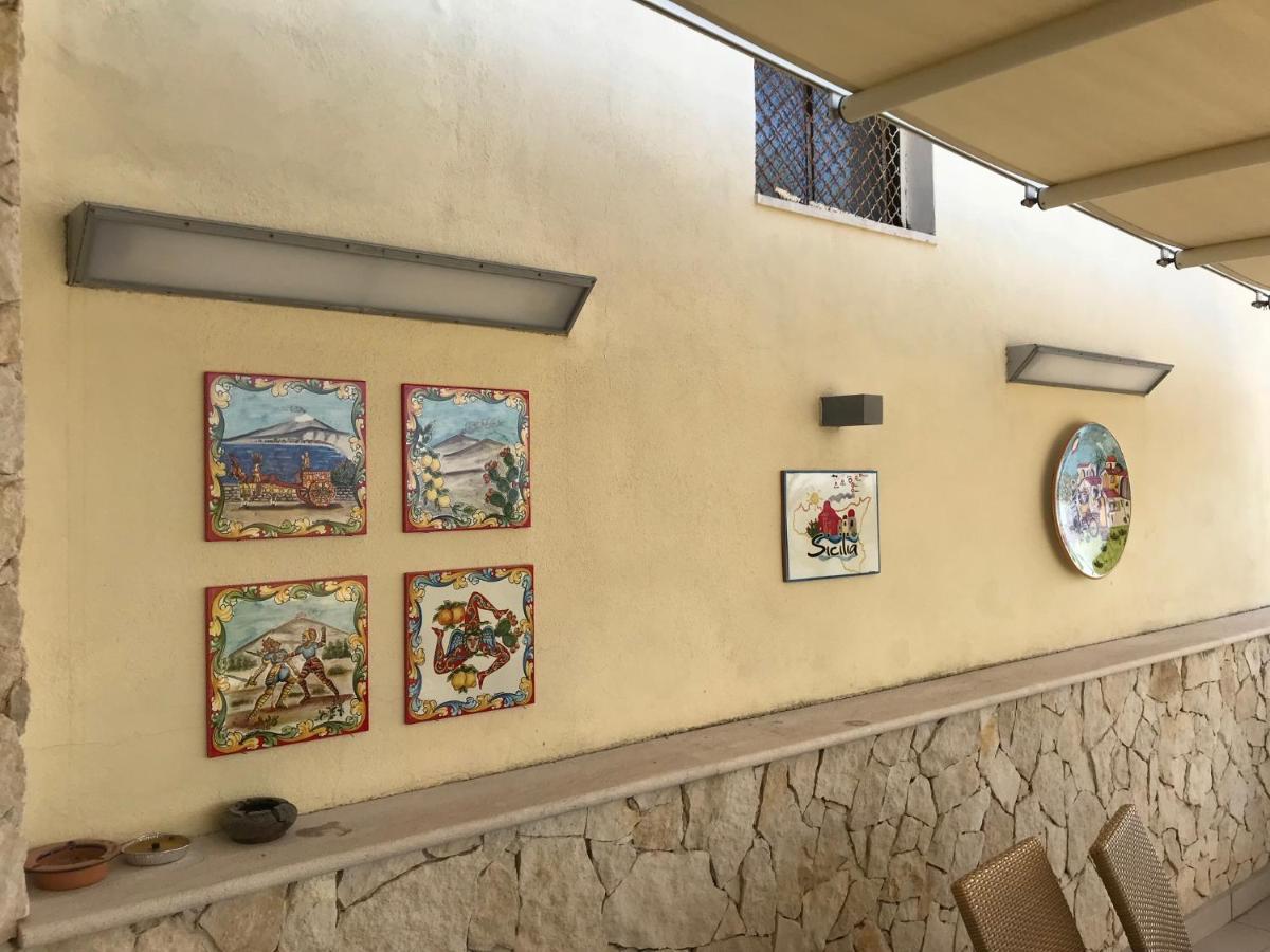 Attico Delle Pomelie Διαμέρισμα Santa Teresa Di Riva Εξωτερικό φωτογραφία